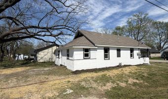 733 S Griffith Ave, Aurora, MO 65605