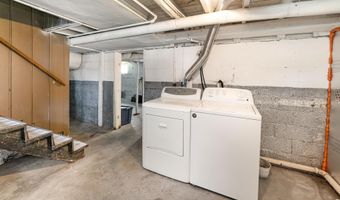 750 Pennsylvania Ave, Alma, MI 48801