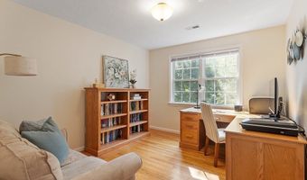16 Patriots Rd, Acton, MA 01720