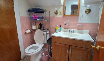 111 Woodbine St, Cranston, RI 02910