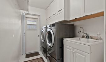 1312 Aupapaohe St, Kailua, HI 96734