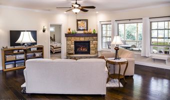 153 Berkshire Loop, Crossville, TN 38558