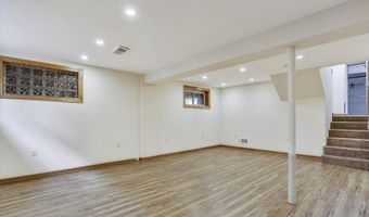 6403 TONE Dr, Bethesda, MD 20817