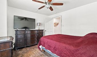729 Smith St, Algonac, MI 48001