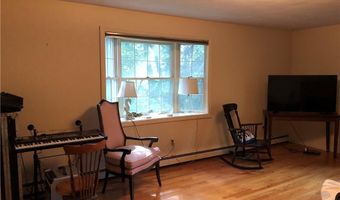2 Marywood Ln, Cumberland, RI 02864