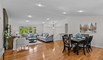 23 Watercress Ct, Coventry, RI 02816