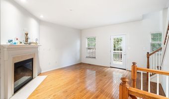 39 W Aspen Way, Aberdeen, NJ 07747