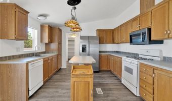 22241 Nisqually Rd 98, Apple Valley, CA 92308