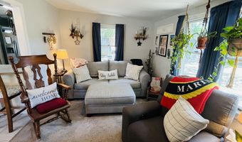 204 2nd St, Barnegat, NJ 08005
