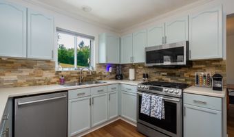 1231 Edgewater Ln, Antioch, IL 60002