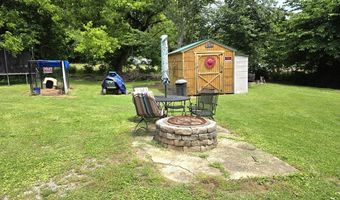 48 Fisher St, Andrews, NC 28901