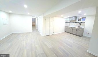 4813 LAWRENCE St, Alexandria, VA 22309