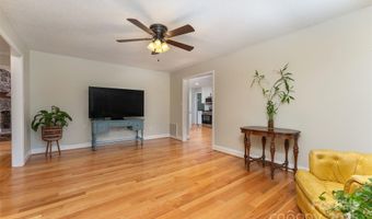 22 Glen Cove Rd, Arden, NC 28704