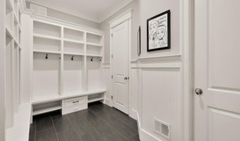 6617 LYBROOK Ct, Bethesda, MD 20817