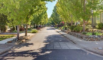 2148 Birchwood Ln, Ashland, OR 97520