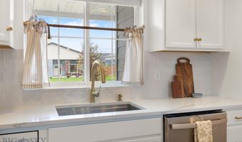 605 Mogul St, Belgrade, MT 59714