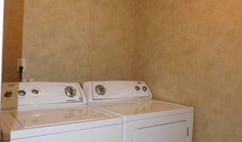 32 Freemont Rd, Asheville, NC 28806