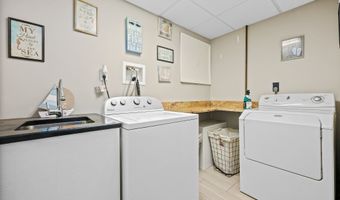 145 Arlington St, Bridgeport, CT 06606