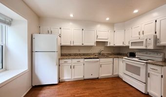 10240 ARIZONA Cir 33, Bethesda, MD 20817