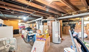 729 Smith St, Algonac, MI 48001