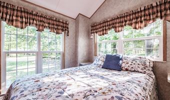 75 34th St, Acton, ME 04001
