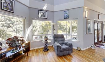 217 MARINE Dr, Brookings, OR 97415