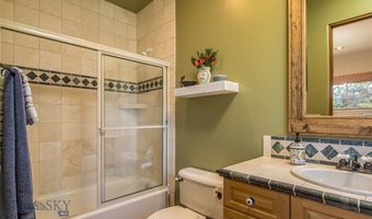 390 Hayrake Ln, Bozeman, MT 59715