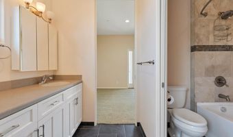 3181 Goldenspur Dr, Camarillo, CA 93010