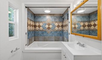 939 S Valley View Rd UNIT 12, Ashland, OR 97520