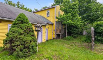 226 Manhattan Dr, Burlington, VT 05401
