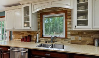 7243 Old Harbor Ave, Anchorage, AK 99504