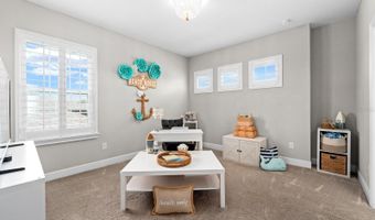 7631 PARADISO Dr, Apollo Beach, FL 33572
