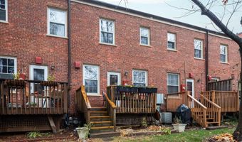 1021 S BARTON St 120, Arlington, VA 22204