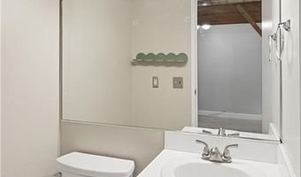 494 Woonasquatucket Ave 411, North Providence, RI 02911