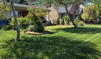 10368 Saint John Dr, Algonac, MI 48001