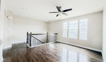 808 E Wing St, Arlington Heights, IL 60004