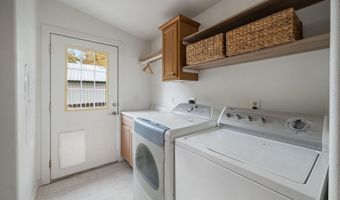 316 S 9th St, Benton City, WA 99320