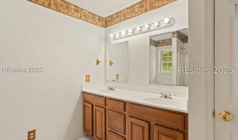 7 Wellena Ct, Beaufort, SC 29906