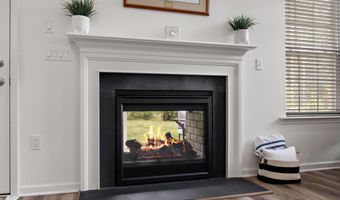 21 AURORA Cir, Barnegat, NJ 08005