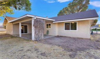 12490 Palomino Ln, Apple Valley, CA 92308