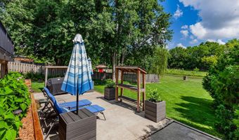 701 Garden Rd, Ames, IA 50010