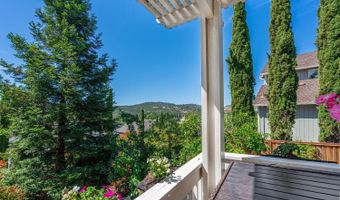 1416 Nighthawk Dr, Santa Rosa, CA 95409