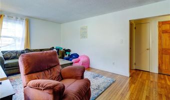 11 Golden Blvd, North Smithfield, RI 02896