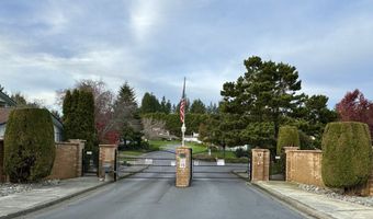 801 BROOKHAVEN Dr, Brookings, OR 97415