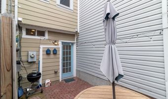 229 S MADEIRA St, Baltimore, MD 21231
