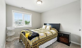 1308 Hideaway Dr, Auburn, IN 46706
