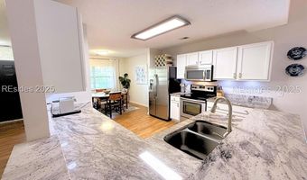 28 Lakeside Dr, Bluffton, SC 29910