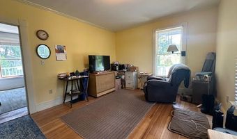 98 Bayview St, Belfast, ME 04915