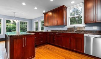 1015 Olivia Ave, Ann Arbor, MI 48104