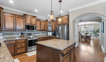9937 Meadowstone Dr, Apison, TN 37302